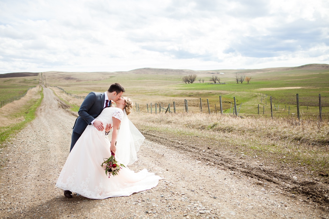 Blush pink lace wedding dress. Spring Cardston Temple wedding by Kinsey Holt Photography. Southern Alberta wedding photographer. 