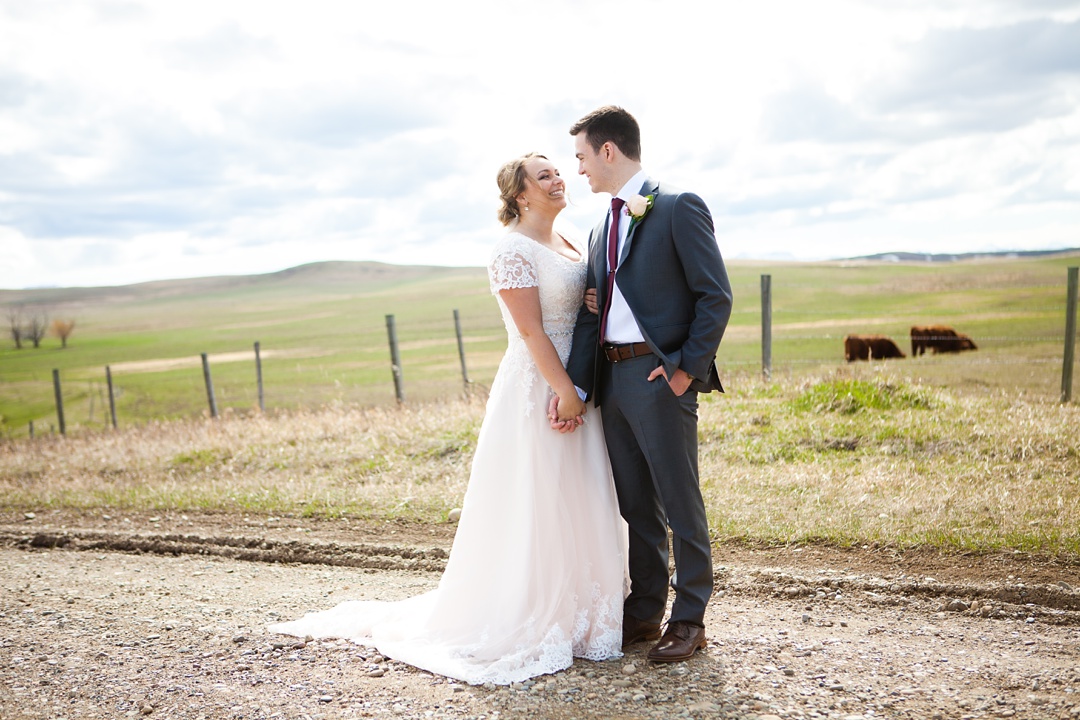 Blush pink lace wedding dress. Spring Cardston Temple wedding by Kinsey Holt Photography. Southern Alberta wedding photographer. 