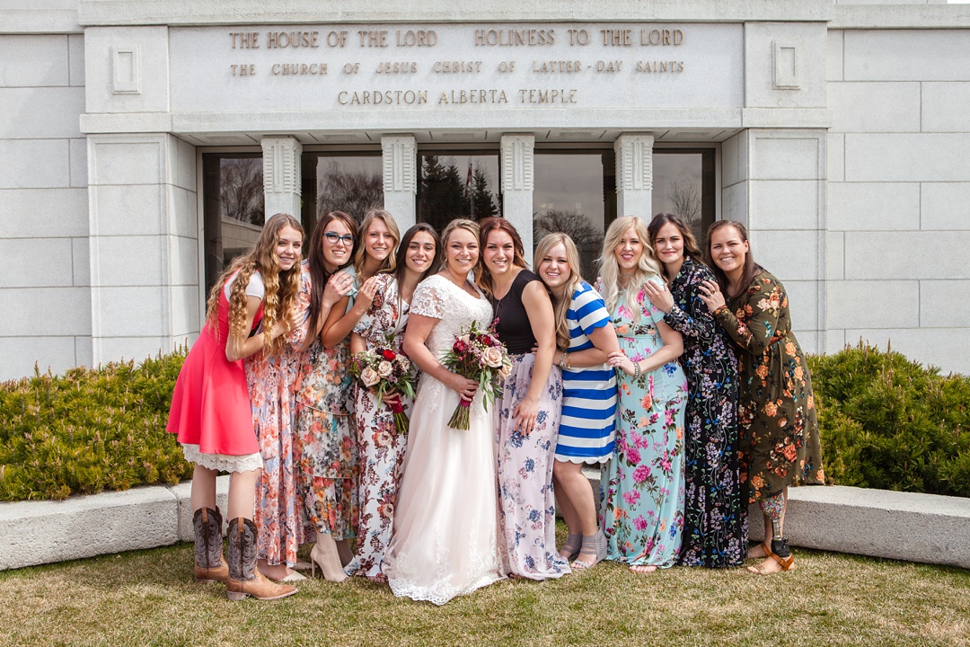 Family photos at a Cardston temple wedding. Kinsey Holt Photography