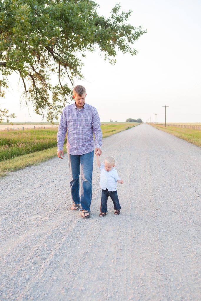 Lethbridge family photographer Kinsey Holt Photography