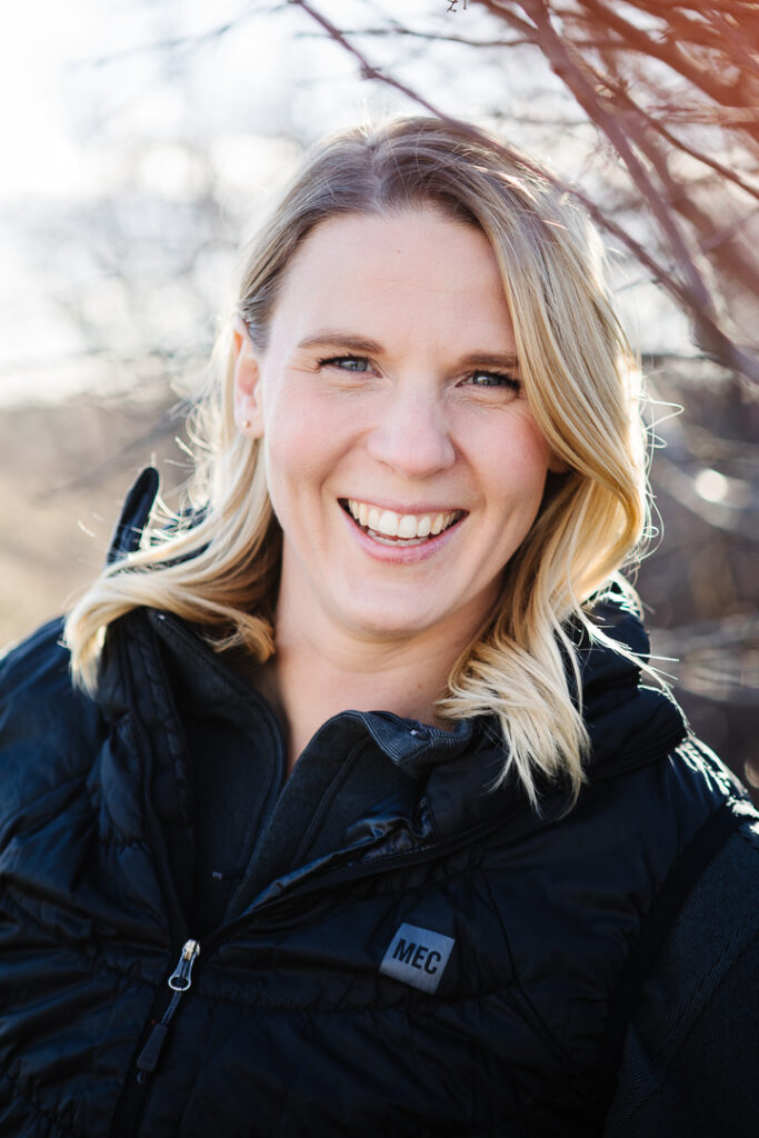 Woman smiling. Health coach brand photography with Esther Beazer of Healthy Roots Coaching. Photographed by Kinsey Holt.